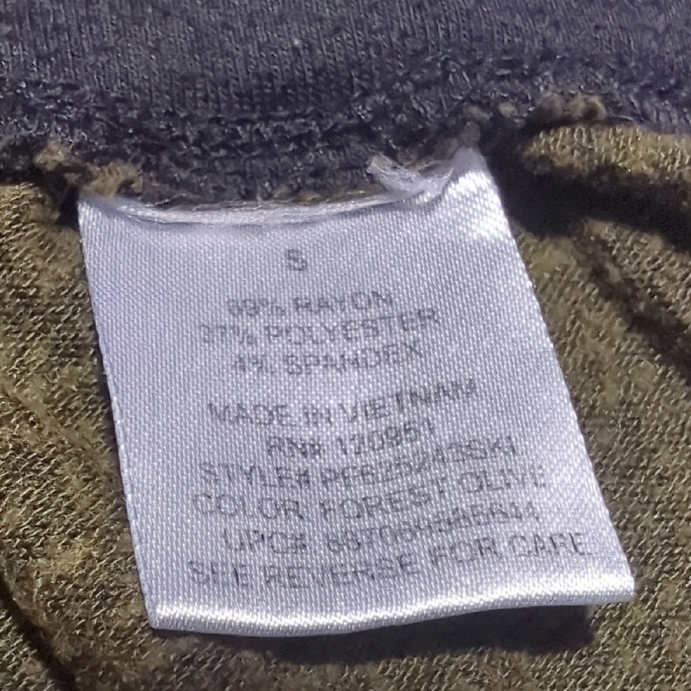 Pink Republic Green Cargo Pants with Tapered Fit - Picture 3 of 5